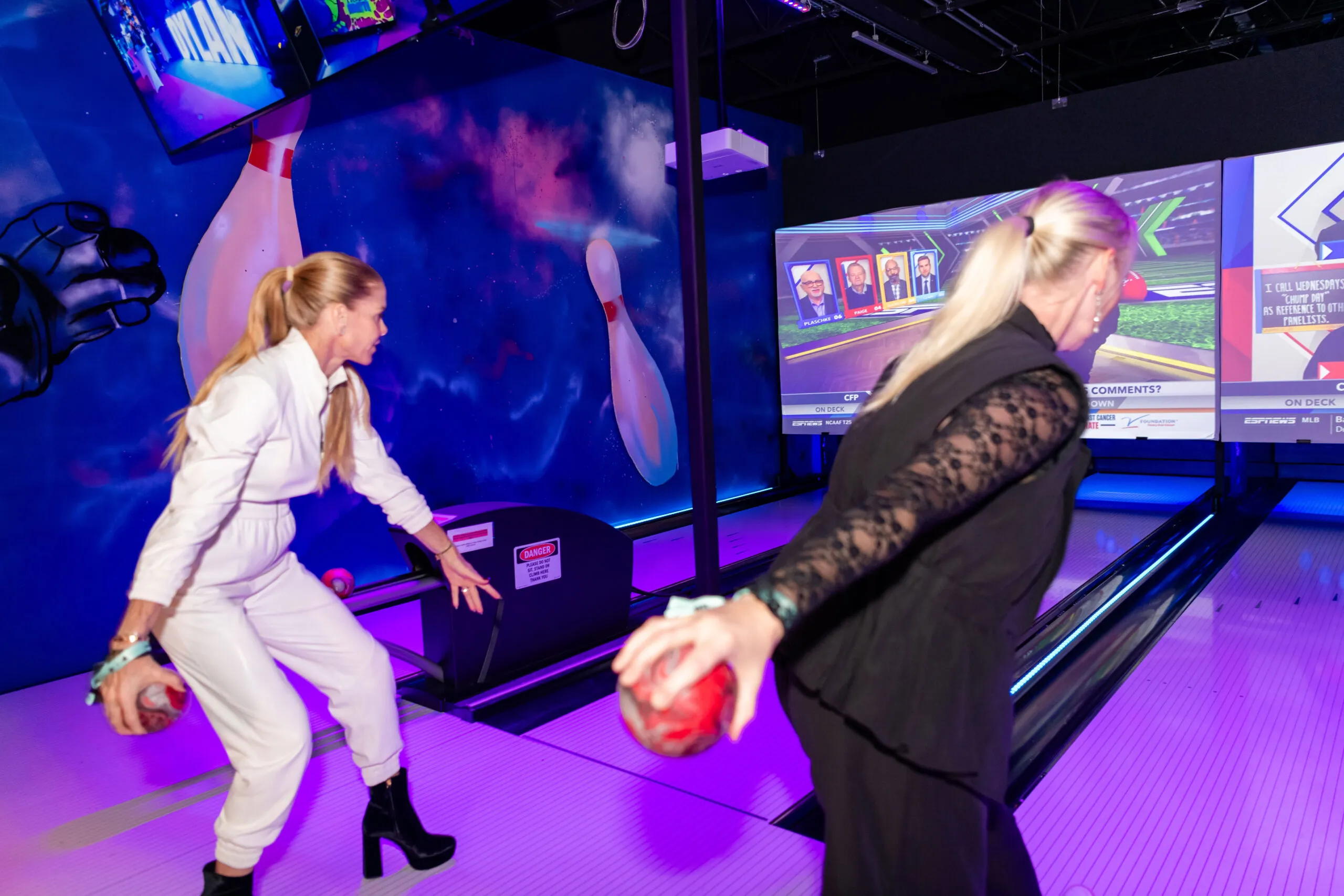 Home 4 BLACK FRIDAY SALE