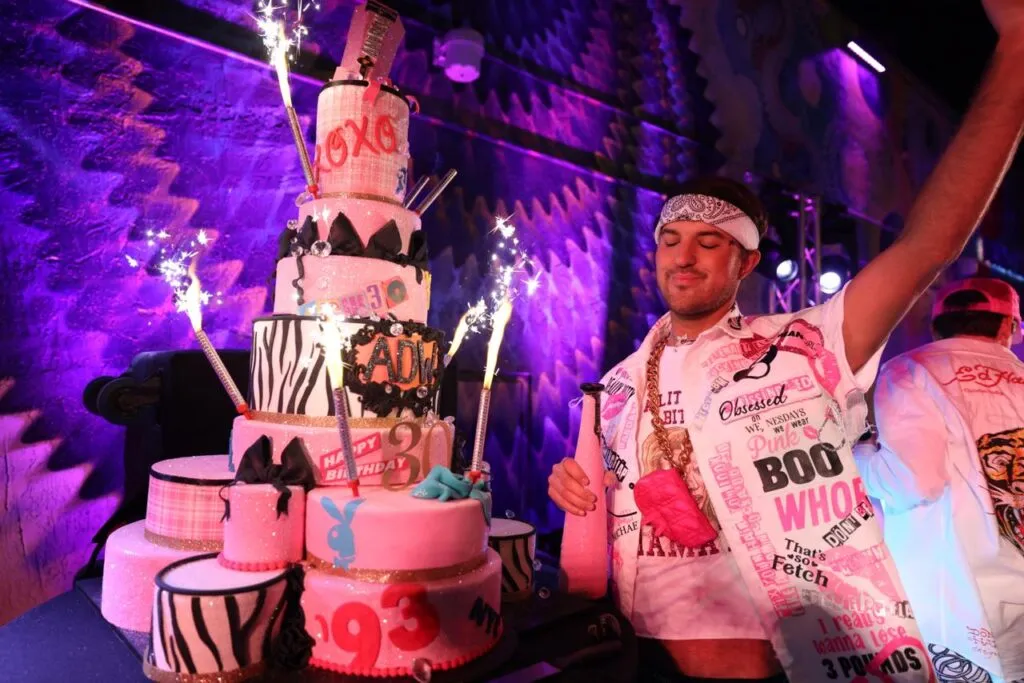 aa974bcf 213d 4767 8719 fb5bbf767a27